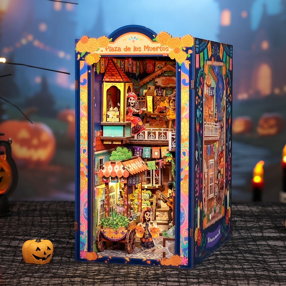 Plaza de los Muertos